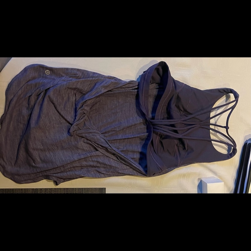 Lululemon tank size 8!💜